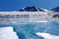 Otapanje leda na Arktiku može dovesti do oslobađanja starih virusa i bakterija