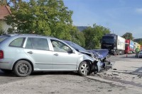 Fingirali saobraćajnu nesreću pa uzeli novac od osiguranja