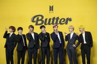 Тројица чланова групе BTS позитивна на вирус корона