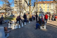 Toplo vrijeme izmamilo Dobojlije u park