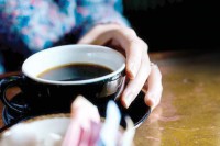 Stručnjaci objasnili koja kafa je zapravo zdravija