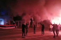 Vatrometom i bakljadom u Novom Gradu simbolično obilježen Dan Republike