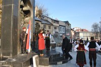 Зворник: Положени вијенци на споменик за 1.080 погинулих српских бораца