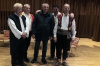 Премијер Вишковић на гусларској вечери