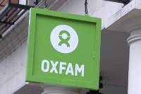 Oksfam: Uvesti jednokratni porez od 99% za top 10 bogataša