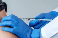 Медицинска сестра "вакцинисала" антиваксере у марамицу ВИДЕО