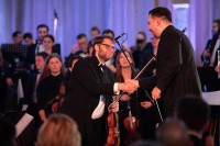 Emiru Mejremiću pripala čast da diriguje koncertom „Savremenici“.