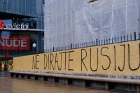 U Zagrebu grafit “Ne dirajte Rusiju!”