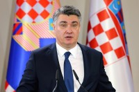 Milanović: U slučaju sukoba u Ukrajini povlačimo Hrvatske vojnike