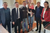 Ugljevik: Perić posjetio petočlanu porodicu Nikolić