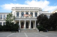 "Ožalošćena porodica" u Sarajevu- saradnja beogradskog i sarajevskog pozorišta
