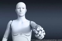 Kineski naučnici razvijaju “AL tužioca”, robota koji može da podnosi optužnice