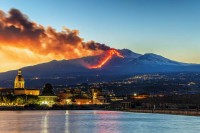 Pogledajte kako je izgledala prva erupcija Etne ove godine VIDEO