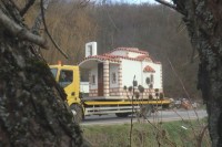 Албанци рушили светиње на Косову – покретне богомоље стижу на кућну адресу