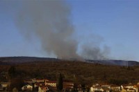 Vatra se ponovo razbuktava u Vinjanima Donjim kod Imotskog