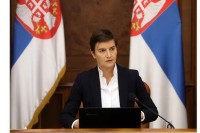 Brnabić: Čeka se reakcija međunarodne zajednice na zabranu glasanja Srbima