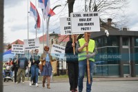 Протест радника Центра за рехабилитацију и запошљавање инвалида