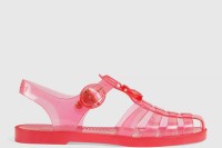 Guči pronašao inspiraciju u Jugoplastika sandalama, koštaju 400 eura
