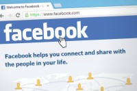 Број људи који свакодневно користе Фејсбук поново расте