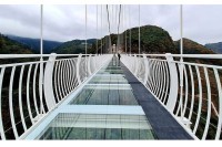 У Вијетнаму отворен најдужи стаклени мост на свијету