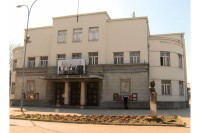 Народно позориште: За купљену улазницу на поклон друга