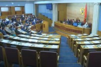 Демократе тужиле Скупштину пред Управним судом