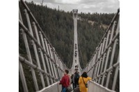 Адреналински поглед изнад чешких планина - отворен најдужи висећи мост на свијету