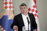 Milanović švedskog evroparlamentarca nazvao fašistom