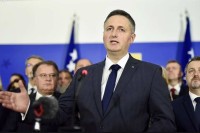 Denis Bećirović zvanično zajednički kandidat opozicije za člana Predsjedništva