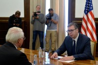 Vučić se sastao s ambasadorom SAD Hilom