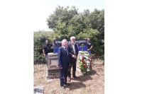 Kalabuhov i Vujović položili vijence na Ruskom groblju u Bileći