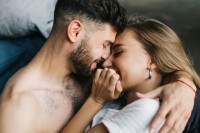 Рецепт за савршену везу: Секс пет пута недељно и две свађе месечно