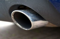 Берлин одбацује план о забрани нових аутомобила на фосилно гориво