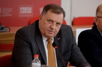 Додик: Биће пронађено рјешење за повећање плата радницима "Шума Српске"