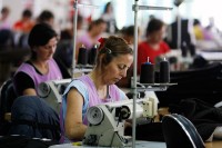 Fabrikama tekstila odbijaju narudžbe jer nema ko da šije