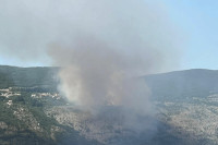 Požar iznad Herceg Novog se proširio