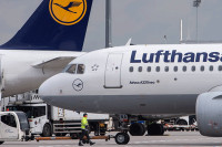Lufthansa podiže cijene avio-karata kako bi odvratila putnike od letjenja