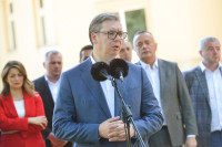 Vučić: Pamtićemo Abea kao velikog i iskrenog prijatelja