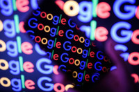 Гугл отпустио инзењера, тврдио да програм има свијест човјека