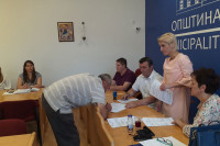 Potpisani ugovori za obnovu sedam stambenih jedinica u Vlasenici