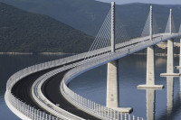 Pogledajte kako izgleda Pelješki most iz vazduha