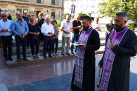 Služen parastos žrtvama pokolja u Glinskoj crkvi