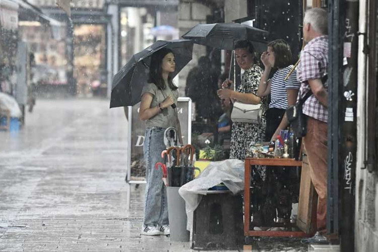 Олуја погодила Сарајево и Мостар