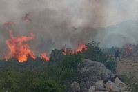 Ватра на подручју Неума не угрожава становништво