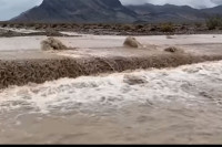 Поплављена Долина смрти, бујице у "земљи екстрема" једном у 1.000 година