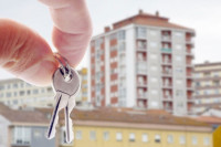 Приједор: Објављен конкурс за седам станова по цијени закупнине од 1 КМ по квадрату