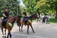 Добојлијама представљена патрола коњице