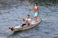 Поглед из дајак чамца очарава туристе