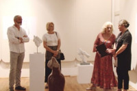 Foča: Otvorena izložba skulptura i crteža zagrebačkog umjetnika Petra Hranuelija