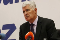 Čović: Napadi usmjereni na hrvatski narod i katoličku crkvu